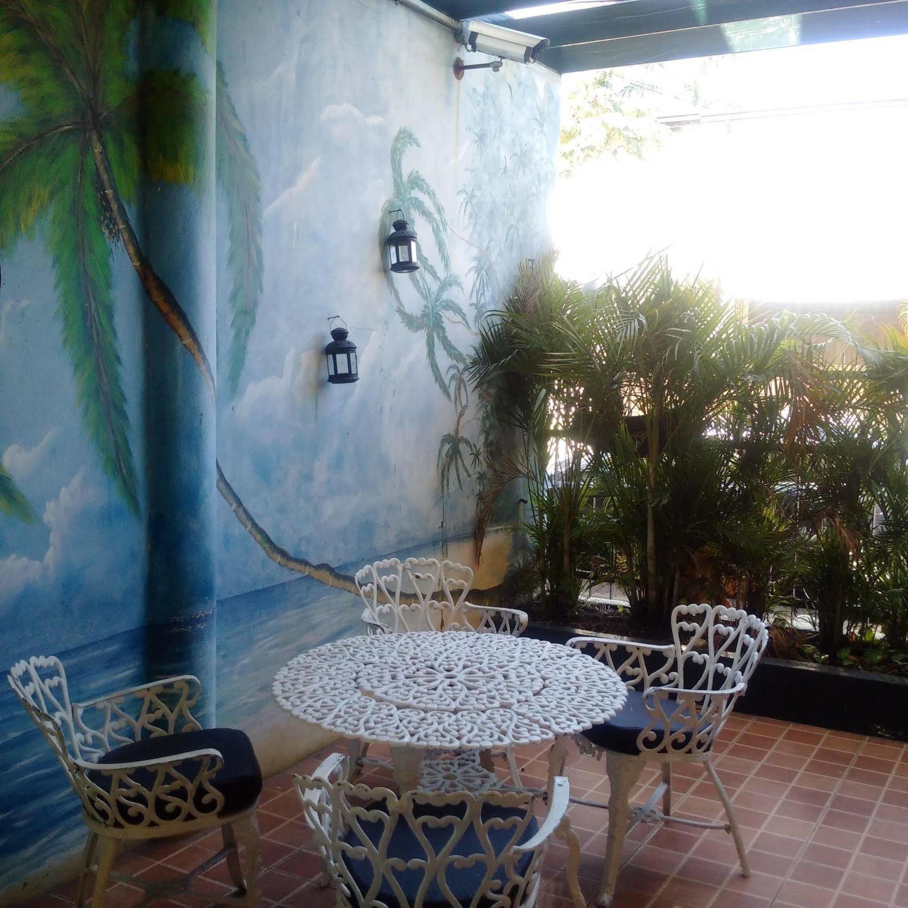 Esmeralda Santo Domingo Exterior foto
